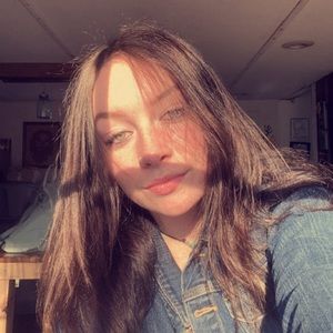 Meet your Posher, Adrianna